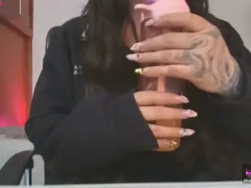 Chaturbate Live Sex Cam of miley_baker