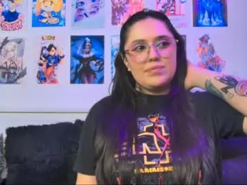 Chaturbate Live Sex Cam of snowblack_