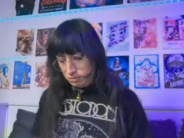 Chaturbate Best live sex cam show of snowblack_