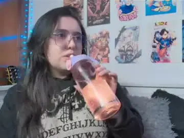 Chaturbate Best live sex cam show of snowblack_