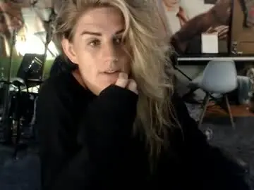 Chaturbate Sex Cam of katiecutie_5