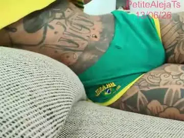 Chaturbate Nude Webcam of petitealejats