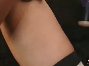 Chaturbate Live Sex Cam of charlotte_cruzxx