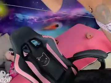 Chaturbate Live Sex Cam of kilye_nellaa