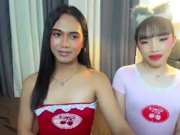 Chaturbate Live Sex of hugecock_pretty123