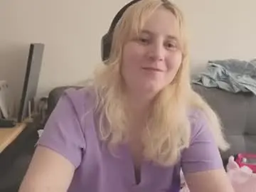 Chaturbate Live Sex Cam of glitchwitch