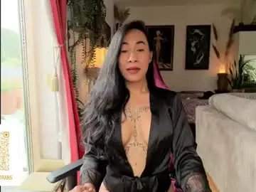 Chaturbate Live Sex Cam of bianca_transpinay