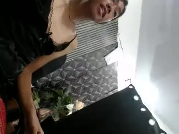 Chaturbate Free Porn Cam of carlai_2