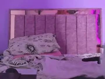 Chaturbate Live Sex Cam of selene_cute05