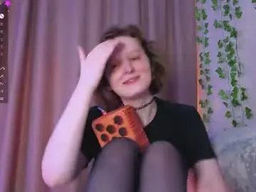 Chaturbate Live Sex Cam of c0ralynx