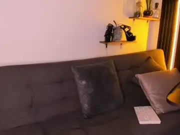 Chaturbate Live Sex of mia_ravenn