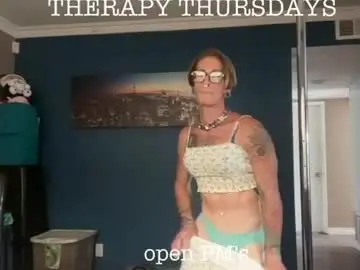 Chaturbate Live Sex Cam of ur_daylee_dose