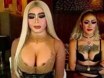 Chaturbate Free Live Porn of ravenmystiquex