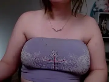 Chaturbate Live Sex Cam of krystalsyxx