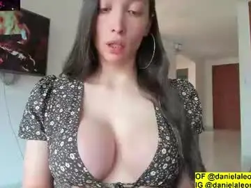 Chaturbate Live Sex Cam of andreja_pejic