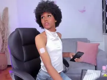 Chaturbate Best live sex cam show of naomisaenz_