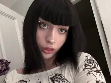 Chaturbate Live Sex Cam of vailyreb