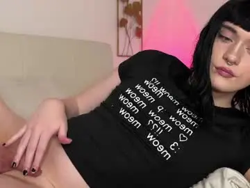 Chaturbate Live Sex Cam of vailyreb