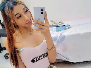 Imlive Free Porn Cam of DanielaSlutt