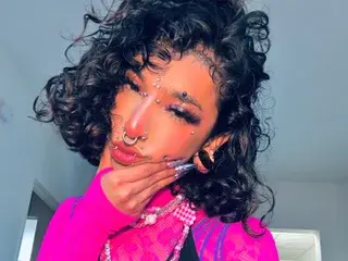 Streamate Private Sex Chat of Maditronnn
