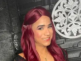 Streamate Watch Live Sex Cams of VeroSmile