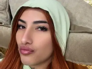 Streamate Live Sex Cam of EmilySaenss