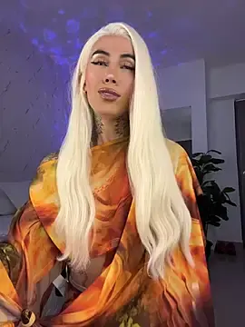 Stripchat Live Sex Cam of miss_tatiana_