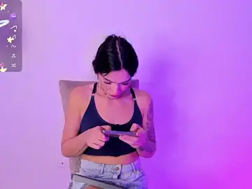 Stripchat Live Sex Cam of Camila_Coxx