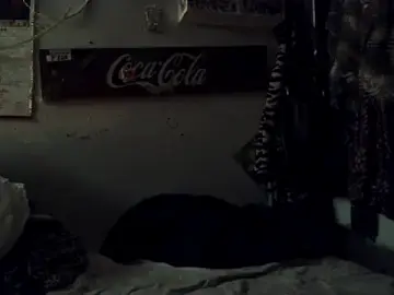Stripchat Watch Live Sex Cams of VanillaSnowcones