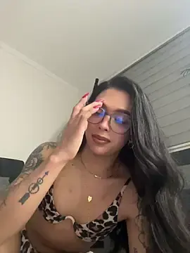 Stripchat Private Sex Chat of Samantha_Bernardo