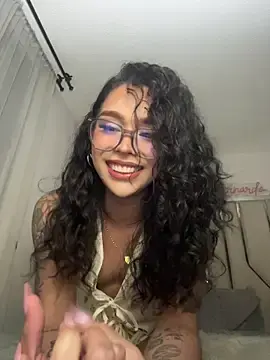 Stripchat Adult Webcams of Samantha_Bernardo
