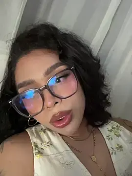 Stripchat Adult Webcams of Samantha_Bernardo