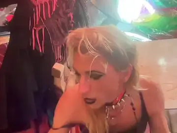 Stripchat Watch Live Sex Cams of TgirlBrat