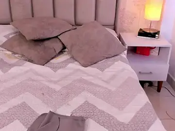 Stripchat Live Porn of ShaynaHosk