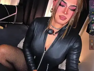 Stripchat Live Sex of Ur_UNFORGETTABELGODDES_69