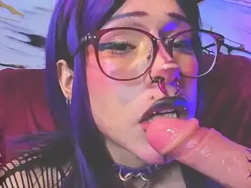 Stripchat Sex Cam of dark_nina__