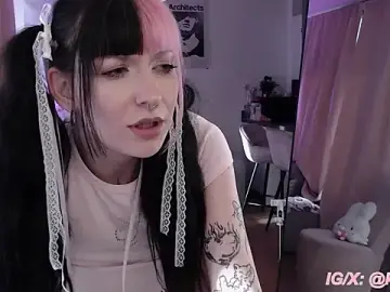 Stripchat Free Porn Cam of kittlunixx
