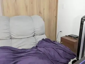 Stripchat Free Porn Cam of xspecialoomx