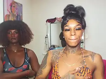 Stripchat Free Porn Cam of badgirls_cx