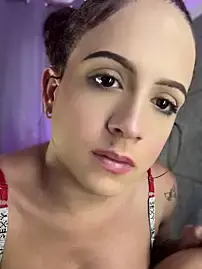 Stripchat Free Porn Cam of pinkscreens
