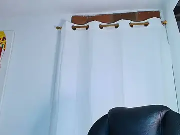 Stripchat Free Porn Cam of valeria_gonzales_