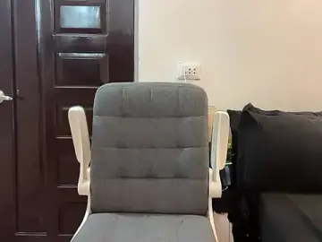 Stripchat Live Sex Cam of Your_sweetnaughty143