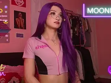 Stripchat Adult Webcam of moonfiredancer
