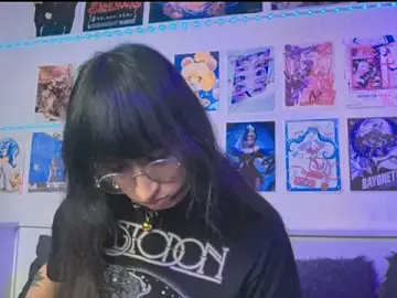 Stripchat Watch Live Sex Cams of snowblack_