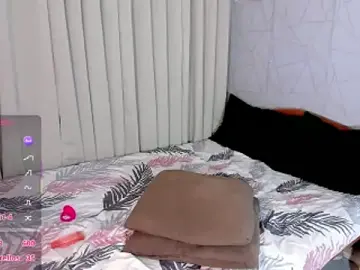 Stripchat Sex Cam of Call_me_Angelfox