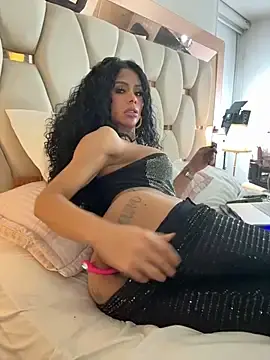 Stripchat Live Sex Cam of HOT_LADY_777