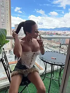 Stripchat Nude Webcam of HOT_LADY_777
