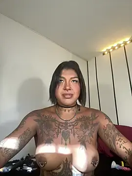 Stripchat Live Sex of IsabellBigtitsxx