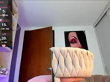 Stripchat Live Sex Cam of REAL_SCARLETBRIGHT