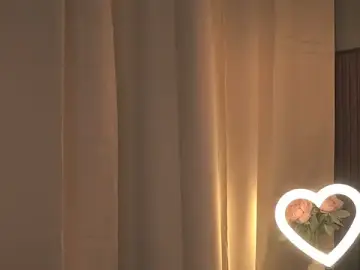Stripchat Adult Webcam of pinkmangokiss